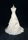 Vintage Bridal Gown 1960s Ball Gown Square Neck Sleeveless Taffeta Pleated Long White Wedding Dresses Elegant Bridal Gowns HZ1214