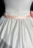 Vintage Bridal Gown Ball Gown Square Neck Sleeveless Satin Beads Long White 70s Wedding Dresses Elegant Bridal Gowns HZ1214