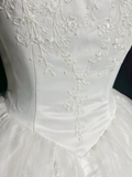 Vintage Bridal Gown Ball Gown Square Neck Sleeveless Tulle Lace Long White 70s Wedding Dresses Elegant Bridal Gowns HZ1214
