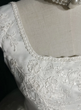 Vintage Bridal Gown Ball Gown Square Neck Sleeveless Tulle Lace Long White 70s Wedding Dresses Elegant Bridal Gowns HZ1214