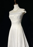 Vintage Bridal Gown A line Off The Shoulder Pearls Long White 70s Wedding Dresses Elegant Bridal Gowns HZ1214