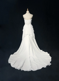 Retro Bridal Gown 1960s A line Strapless Sleeveless Chiffon Pleated Beads Long White Wedding Dresses Elegant Bridal Gowns HZ1214