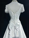 Classic Elegant Wedding Gown A line V Neck Long White Satin 70s Wedding Dresses Vintage Bridal Gowns HZ1214