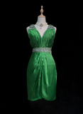 Vintage Sheath V Neck Green Satin Mini Short Formal 8th Grade Homecoming Dresses Summer Middle School Hoco Dress 20th Birthday Outfits HZ1214