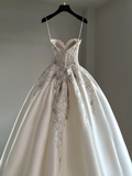 Niulatu Wedding Dress Ball Gown Sweetheart Satin White Sleeveless Long Wedding Dresses Bridal Gowns HZ1214