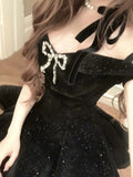 Niulatu Ball Gown Off The Shoulder Black Velvet Short Formal 8th Grade Homecoming Dresses Summer Middle School Hoco Dress 6th Grade Graduation Outfits HZ1214