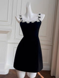 Niulatu Sheath Square Neck Black Satin Formal Short Homecoming Dress Middle School Short 21st Birthday Outfits Graduation Dress Cocktail Dresses HZ1214