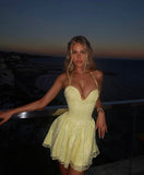 Niulatu A Line Halter Yellow Lace Short Formal Homecoming Dress Middle School Short 16th Birthday Outfits Graduation Dress Cocktail Dresses HZ1214