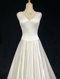 Vintage Wedding Dress A line V Neck White Satin Sleeveless Long Vintage Wedding Dresses Bridal Gowns Brides Gown HZ1214