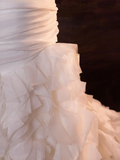 Pretty Wedding Dress Mermaid Strapless Layers Ruffles White Tulle Long Wedding Dresses Bridal Gowns Brides Gown HZ1214