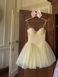 Pretty A line Spaghetti Straps Yellow Tulle Short Formal 8th Grade Homecoming Dresses Summer Middle School Hoco Dress Homecoming Outfits HZ1214