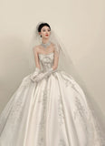 Extravagant Ball Gown Strapless White Satin Beads Long Wedding Dresses Elegant Bridal Gowns HZ1214