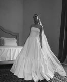 Dreamy Wedding Dress Ball Gown Strapless Satin White Wedding Dresses Bridal Gowns HZ1214