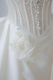 Timeless Bridal Gown Ball Gown Strapless Satin Silver Beads Sleeveless Long White Wedding Dresses Elegant Bridal Gowns HZ1214