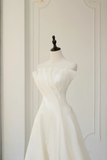 Timeless Bridal Gown Ball Gown Strapless Organza Sleeveless Long White Wedding Dresses Elegant Bridal Gowns HZ1214
