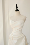 Timeless Bridal Gown Ball Gown Strapless Satin Pleated Sleeveless Long White Wedding Dresses Elegant Bridal Gowns HZ1214