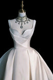 Princess Bridal Dress Ball Gown Sweetheart Sleeveless Satin White Wedding Dresses Pretty Bridal Gowns HZ1214
