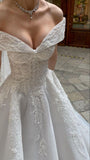 Timeless Bridal Gown Ball Gown Off The Shoulder White Lace Appliques Long Wedding Dresses Elegant Bridal Gowns HZ1214