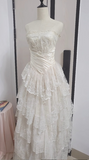 Princess Bridal Dress Ball Gown Strapless Sleeveless Lace White Appliques Wedding Dresses Pretty Bridal Gowns HZ1214
