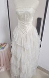 Princess Bridal Dress Ball Gown Strapless Sleeveless Lace White Appliques Wedding Dresses Pretty Bridal Gowns HZ1214