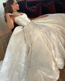 Romantic Bridal Gown Ball Gown Strapless Satin White Wedding Dresses Minimalist Bridal Gowns HZ1214