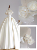Pretty Wedding Dress Ball Gown Strapless Ivory Satin Wedding Dresses Bridal Gowns HZ1214
