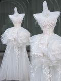 Unique Wedding Dress Ball Gown Strapless Lace Short White Wedding Dresses Bridal Gowns With Feathers HZ1214