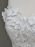 Unique Bridal Gown Ball Gown Strapless White Lace Wedding Dresses Bridal Gowns HZ1214