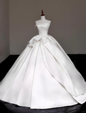 Unique Bridal Gown Ball Gown Strapless Pearls White Satin Wedding Dresses Bridal Gowns HZ1214