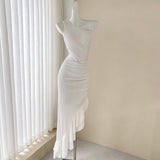 Niulatu sleeveless dress with ruffled slits HZ1108