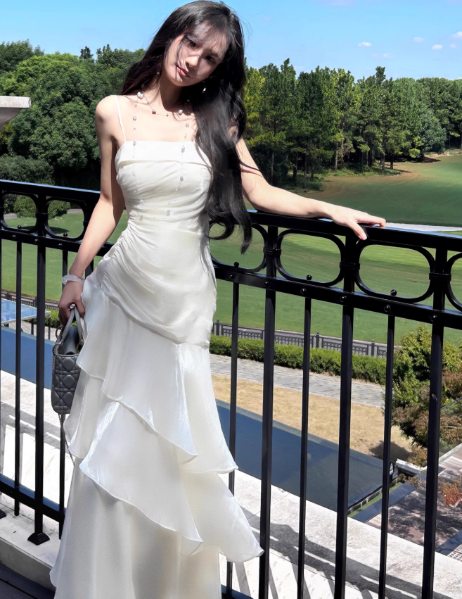 Niulatu Birthday Party Dresses Under $160??White Ruffled Layered Fairytale Graduation Prom Dresses HZ1026