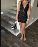 Niulatu Deep V-Neck Homecoming Dresses With Applique HZ1108
