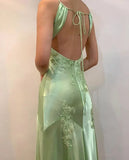 Niulatu A-Line Evening Dress Satin Spaghetti Straps Green Vintage Backless Long Prom Dresses HZ1026