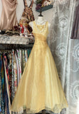 Niulatu Yellow A-Line Boat Neck Tulle Long Prom Dress Simple Embroidery Applique Evening Dress HZ1103