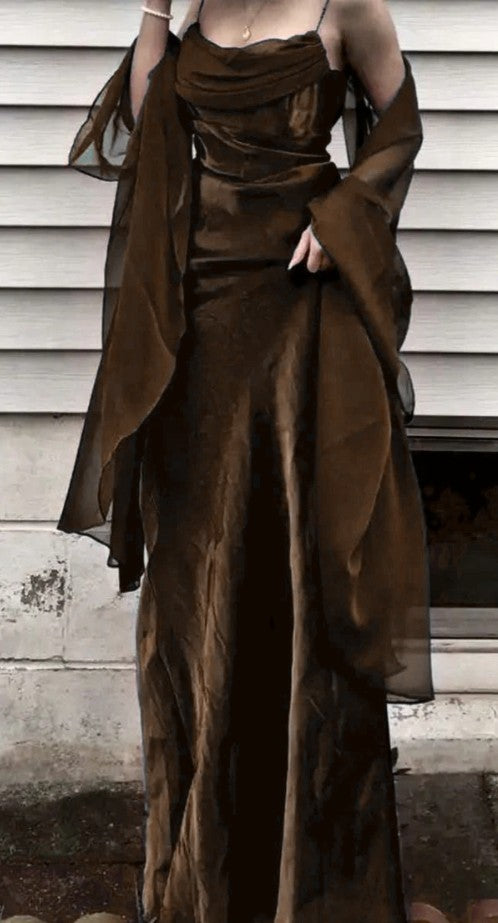 Niulatu Dark Green Prom Dress Spaghetti Strap Chiffon Evening Gown with Shawl HZ1103