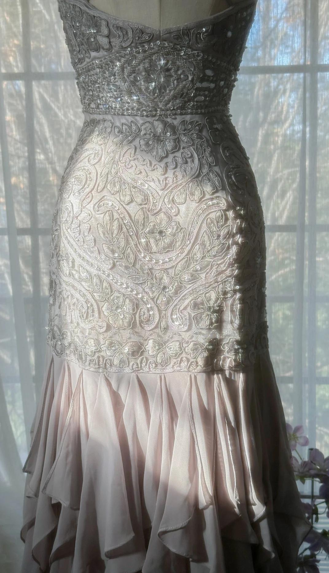 Niulatu Purple Spaghetti Strap Appliques Bodycon Open Back Evening Dresses Chiffon Sequin Long Prom Dresses HZ1026