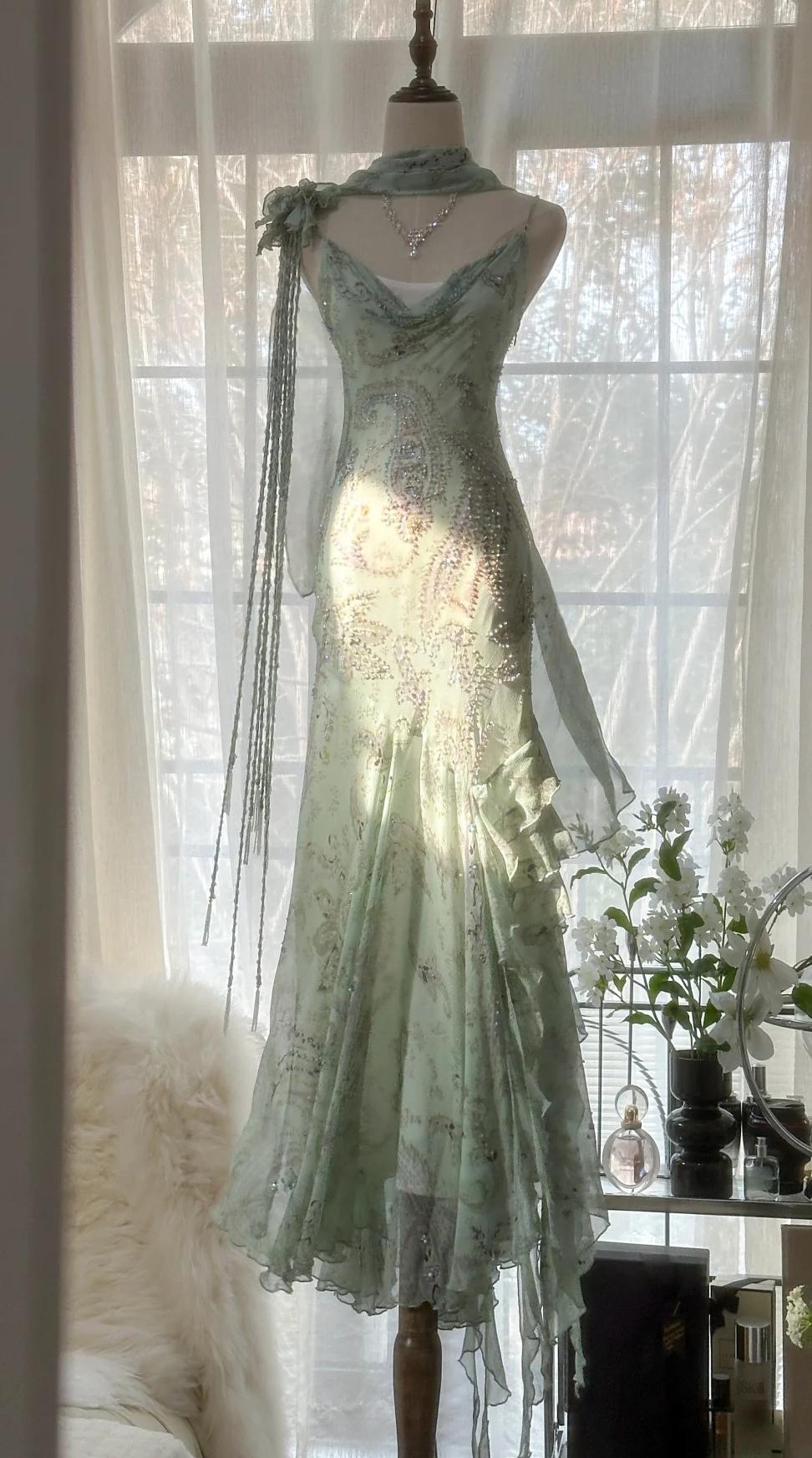 Niulatu Green Mermaid Formal Dresses Beaded Chiffon Open Back Long Prom Dresses Spaghetti Straps Guest Dresses HZ1103