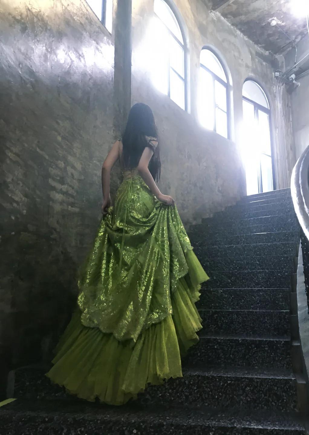 Niulatu Bud Green Mermaid Sequins Beaded Prom Dress Backless Tulle Evening Gown HZ1103