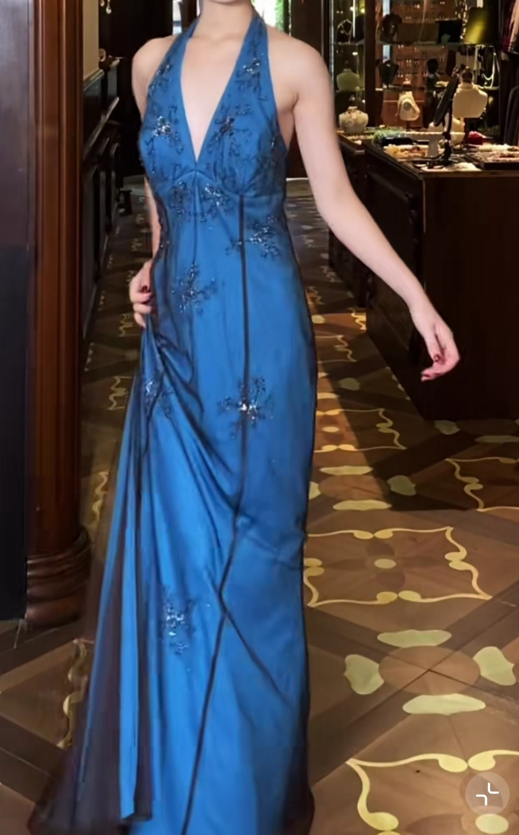 Niulatu V-neck Blue Beaded Satin Sheath Elegant Backless Chiffon Spaghetti Strap Long Evening Gown HZ1103