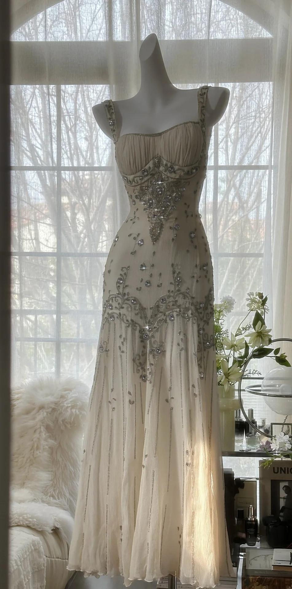 Niulatu Spaghetti Straps Apricot Beaded Chiffon Mermaid Gowns Vintage Backless Prom Dress HZ1026