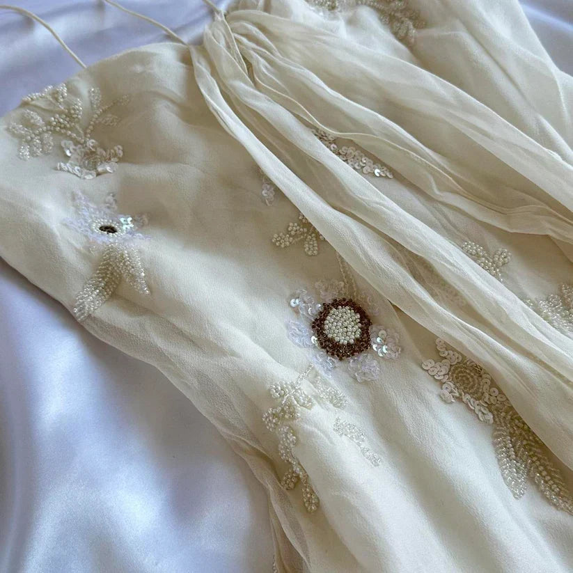 Niulatu White Spaghetti Straps Chiffon Sheath Gentle Prom Dresses with Beading HZ1103
