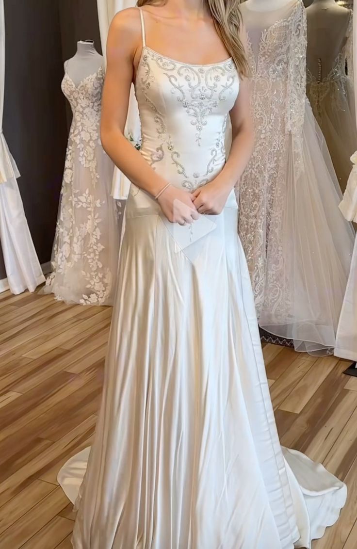 Niulatu Spaghetti Straps Mermaid Wedding Dress Satin Beading Long Prom Dress Simple Formal Evening Dress HZ1103