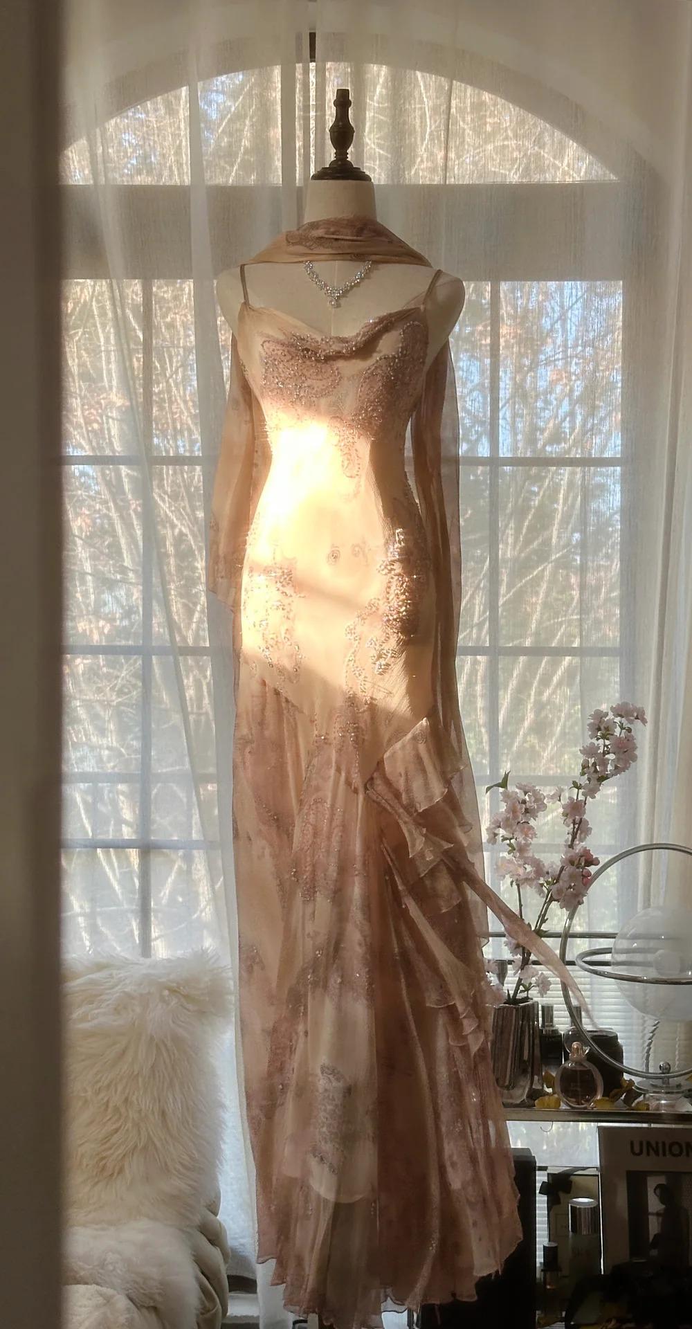 Niulatu Spaghetti Straps Printed Chiffon Sheath Sparkling Beaded Evening Dress HZ1103