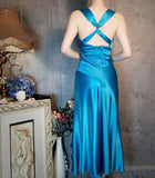 Niulatu Blue Satin V Neck Sheath Prom Dresses Backless Party Dress HZ1103