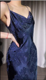 Niulatu Navy Blue Jacquard Satin Spaghetti Strap Sheath Prom Dresses Shiny Beaded Evening Gowns HZ1103