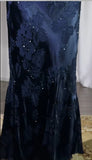Niulatu Navy Blue Jacquard Satin Spaghetti Strap Sheath Prom Dresses Shiny Beaded Evening Gowns HZ1103
