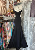 Niulatu Black V-Neck Satin Mermaid Long Prom Dresses Formal Evening Gowns HZ1103