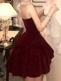 Niulatu Red Velvet A-Line Strapless Homecoming Dress Tulle Two-Piece Short Prom Dresses with Bow HZ1103