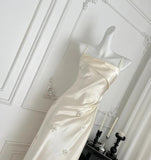 Niulatu Light Champagne Spaghetti Straps Satin Sheath Prom Dresses Formal Evening Gowns HZ1103
