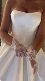 Niulatu White Strapless Bodycon Satin Short Prom Dresses Homecoming Dress with Bow HZ1103